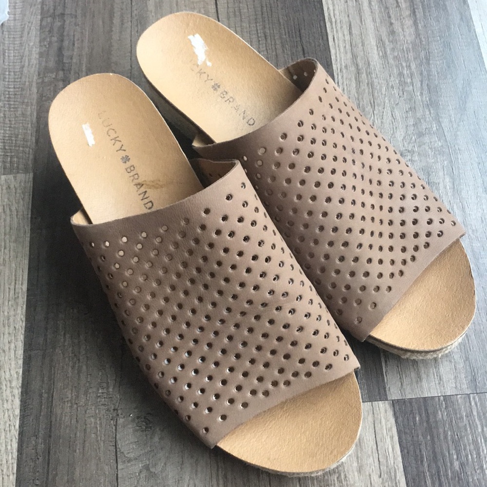 Lucky Brand Espadrilles Sandals
